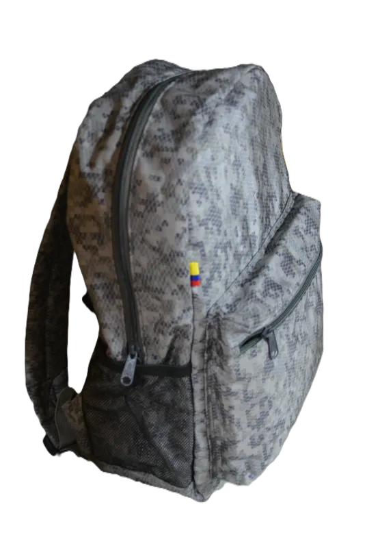 Bolso con camuflado militar